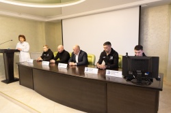 Хоккейный клуб «Водник» встретился с участниками СВО