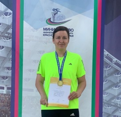 Светлана Сергеева выиграла золото и серебро в лёгкой атлетике