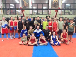 Знаменитый боец Владимир Мазур провел открытую тренировку для архангельских спортсменов