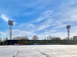 На стадионе «Труд» в Архангельске идёт заливка льда!